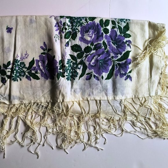 Set of Two Shawls Peasant Style with Flowers Size 36" x 36" - Picture 2 of 8
